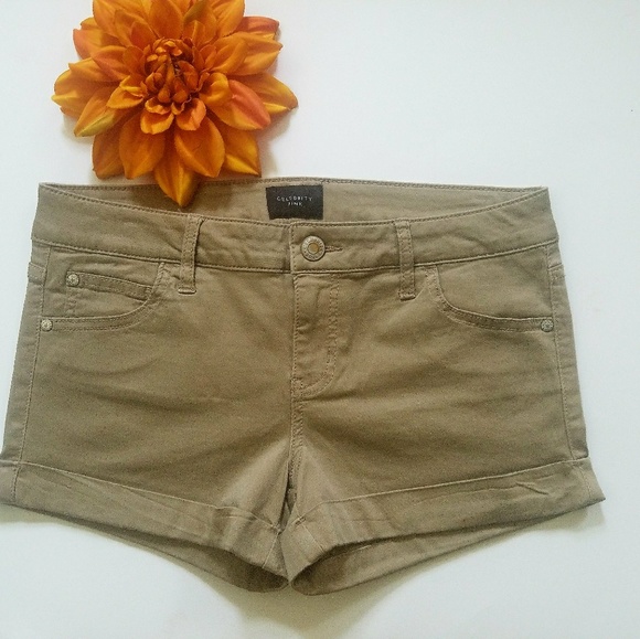 Celebrity Pink Pants - Celebrity pink shorts